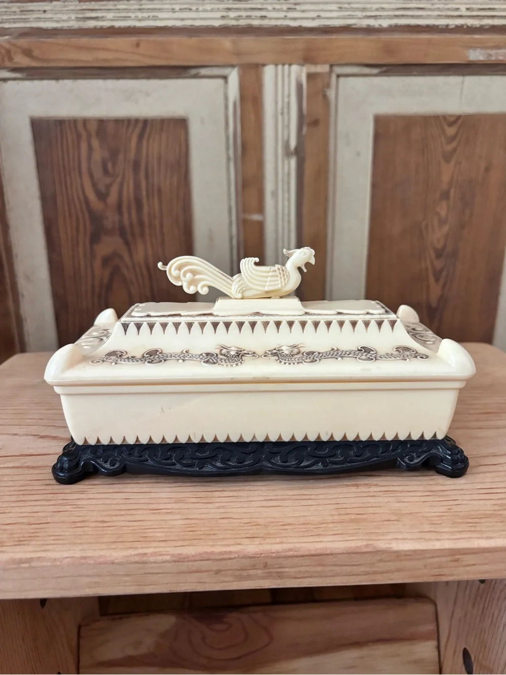 N/A ivory decorative